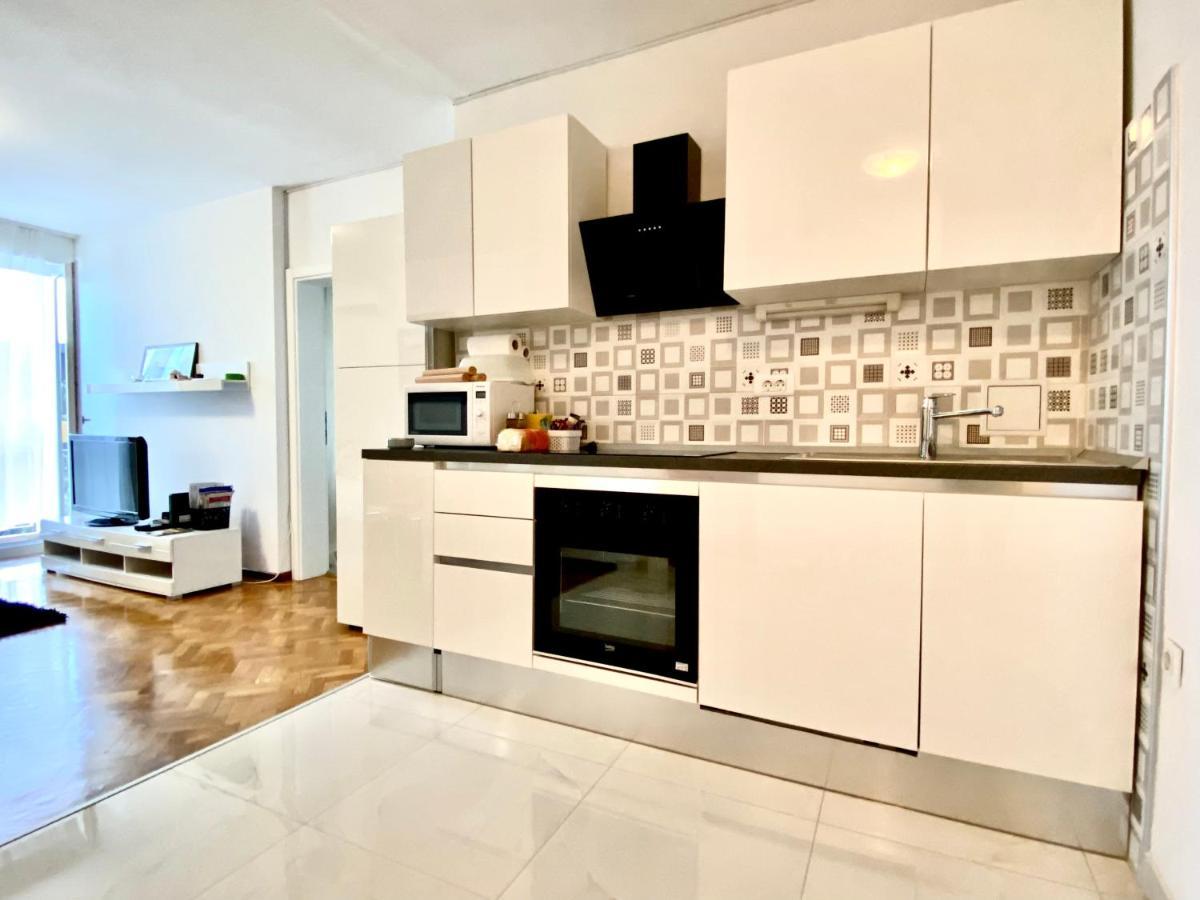 Apartment Dijana 3 Split Exterior photo